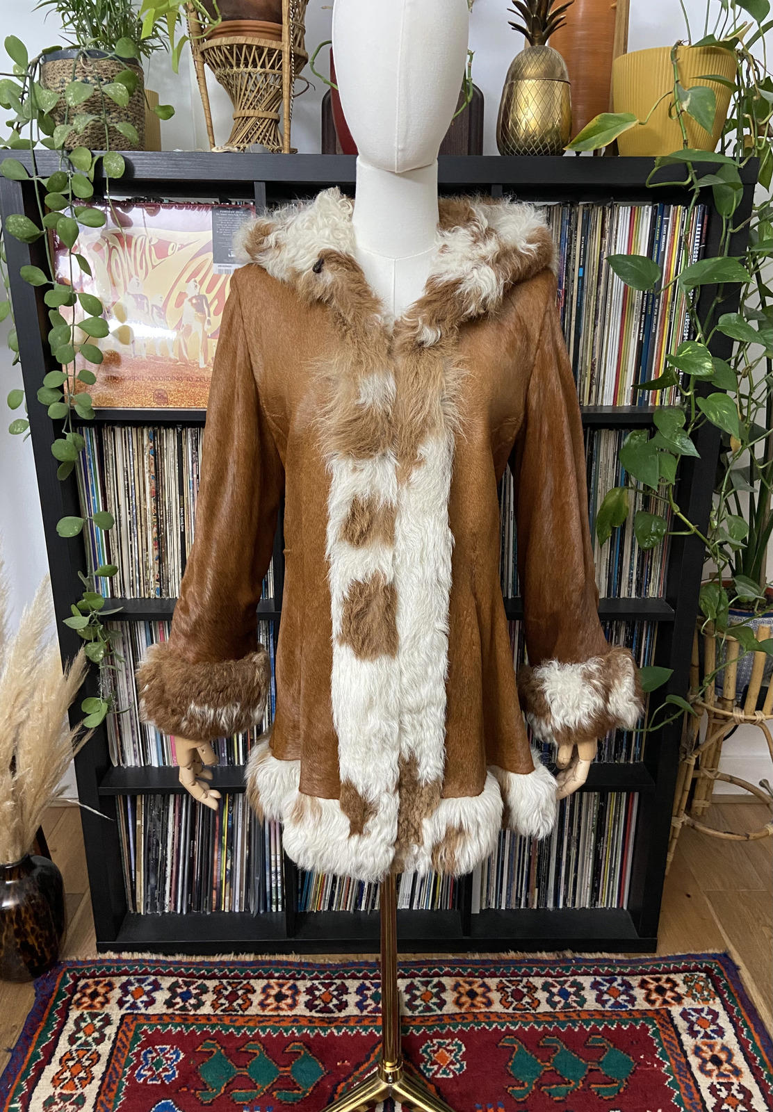 Vintage 1970s Tan Cowhide Hooded Afghan Coat
