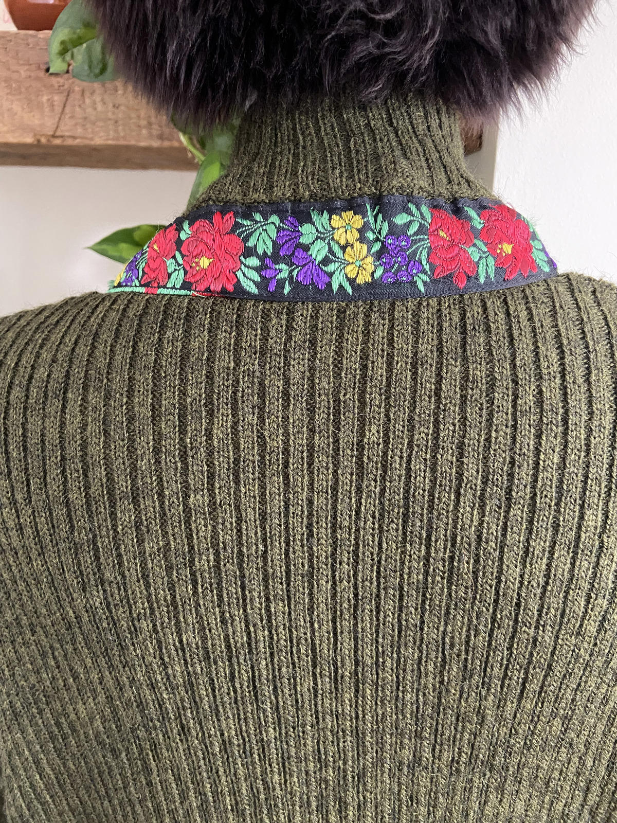 Vintage Dolce & Gabbana Olive Embroidered Trim Cardigan