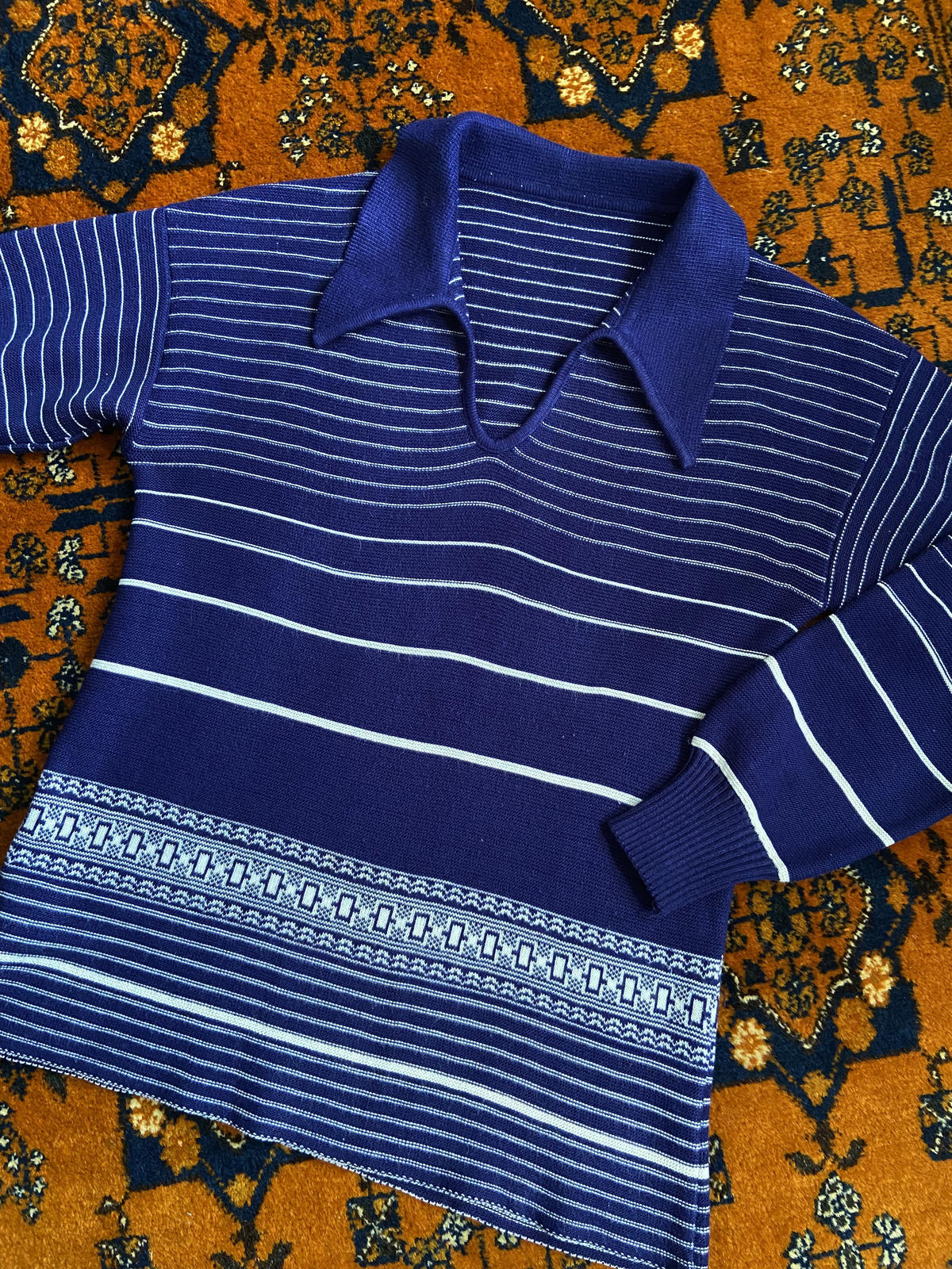 Vintage 1970s Navy White Dagger Collar Jumper