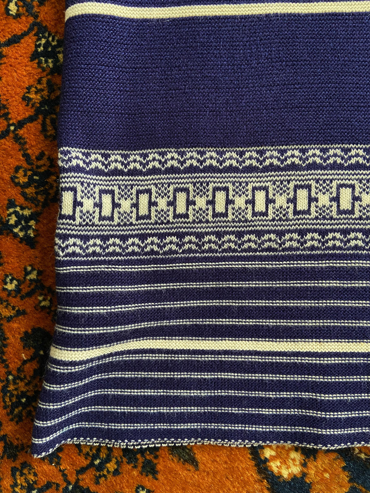 Vintage 1970s Navy White Collar Jumper