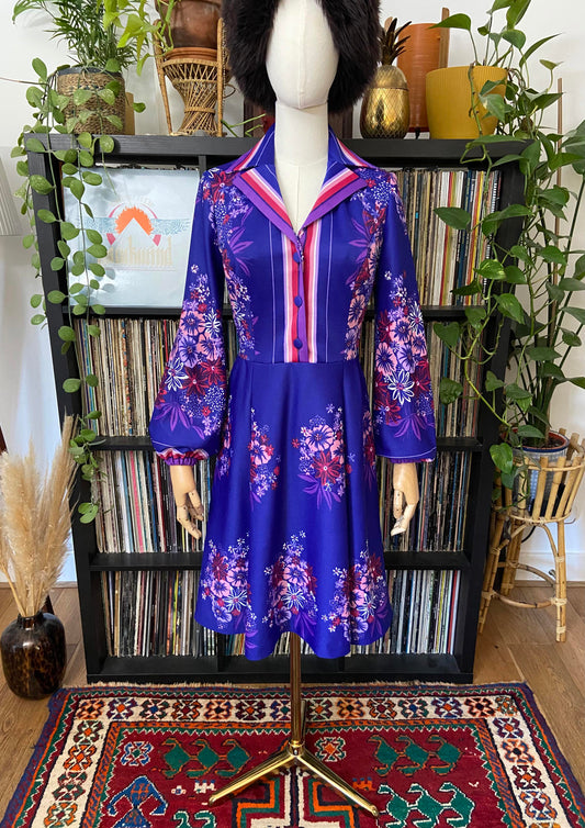 Vintage 1970s Purple Dagger Collar Dress