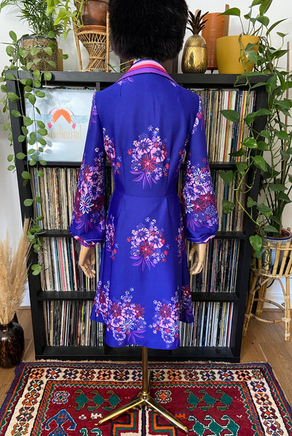 Vintage 1970s Purple Dagger Collar Dress