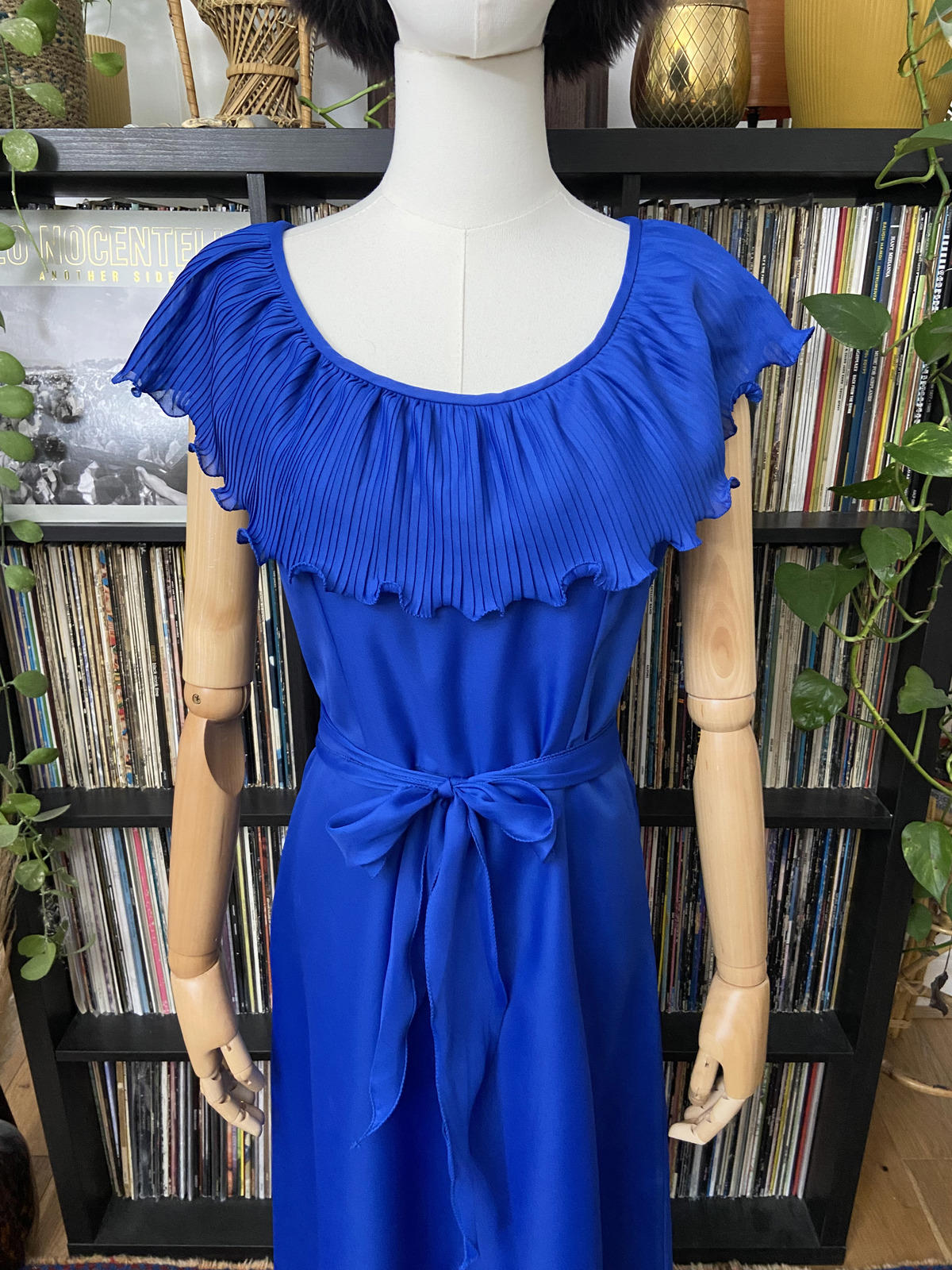 Vintage 1970s Royal Blue Ruffle Collar Dress