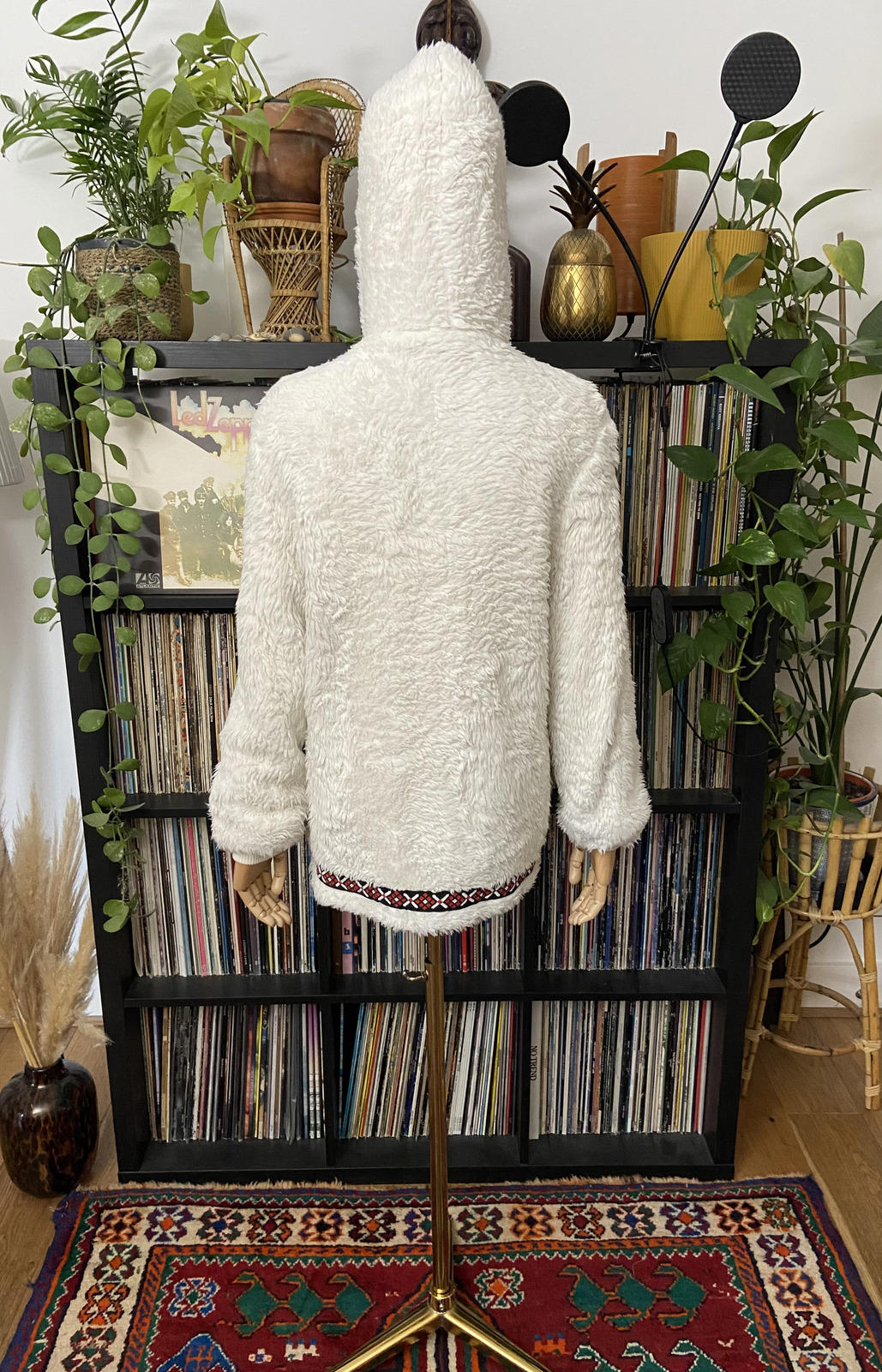 Vintage 1970s White Embroidered Trim Faux Fur Parka