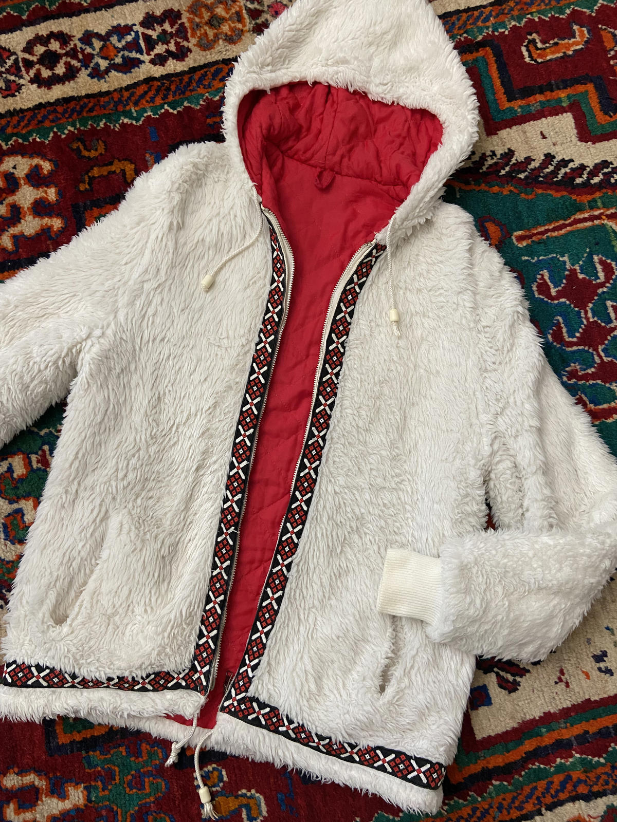 Vintage 1970s White Embroidered Trim Faux Fur Parka