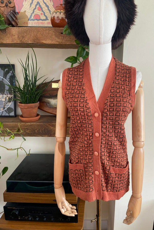 Vintage 1970s Coral Sleeveless Knit Cardigan