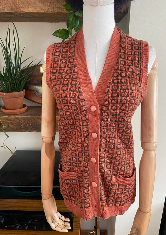 Vintage 1970s Coral Sleeveless Knit Cardigan
