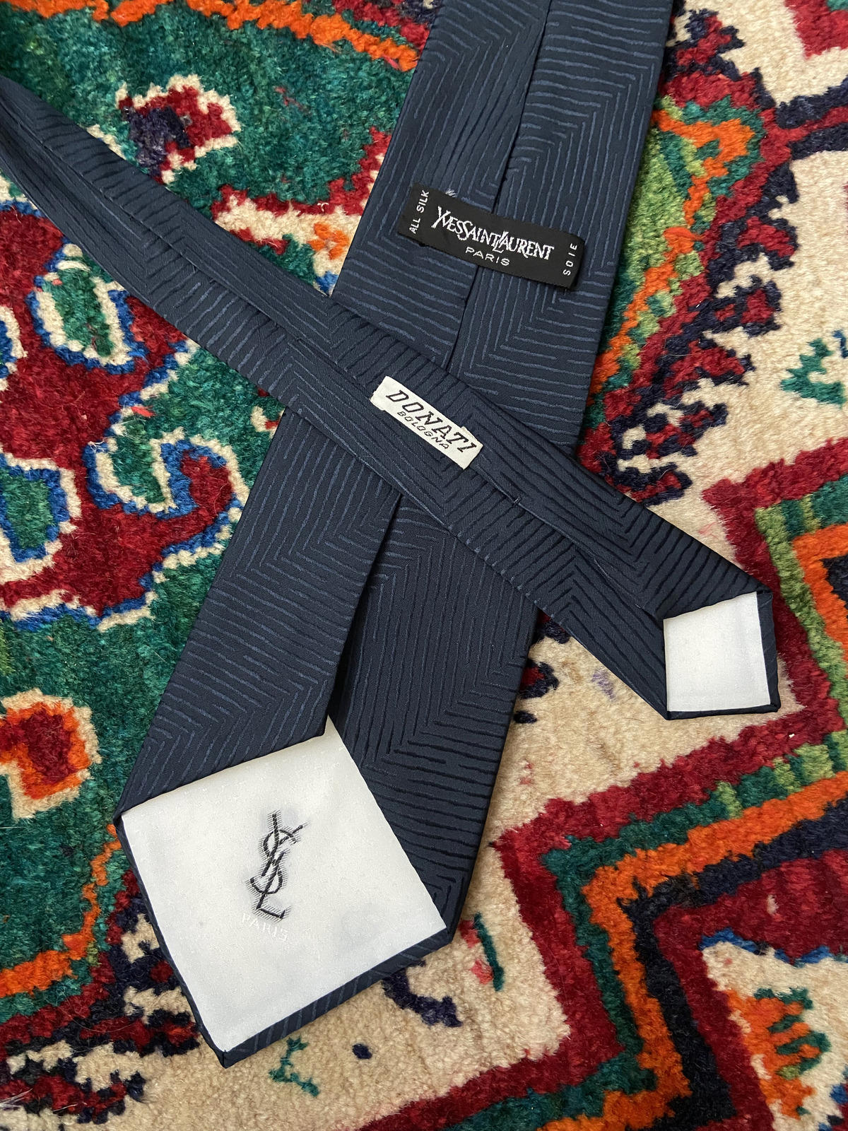 Vintage 1970s Yves Saint Laurent Navy Kipper Tie