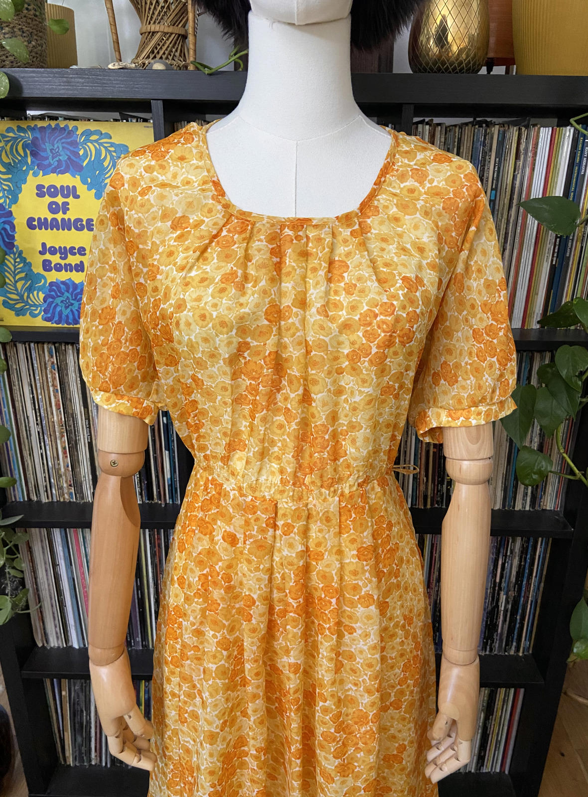 Vintage 1970s Yellow Floral Dress