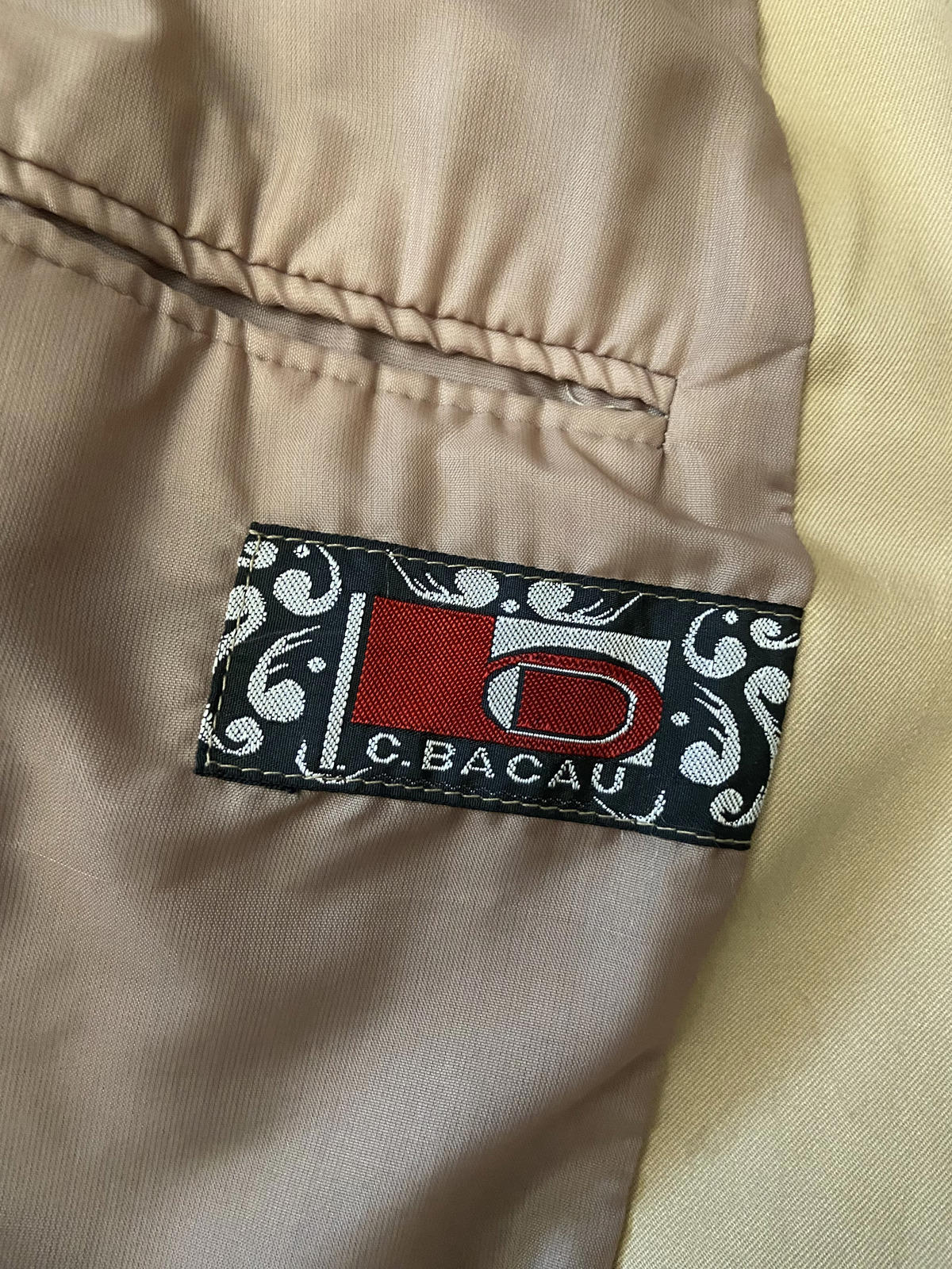 Vintage 1970s Beige Italian Sports Jacket