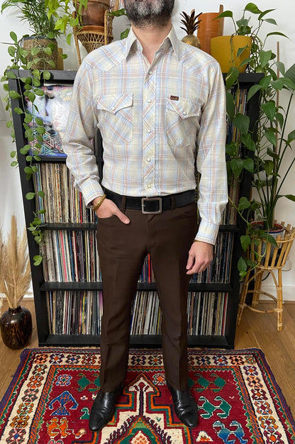Vintage 1970s Pale Blue Rainbow Label Wrangler Western Shirt