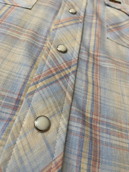 Vintage 1970s Pale Blue Rainbow Label Wrangler Western Shirt