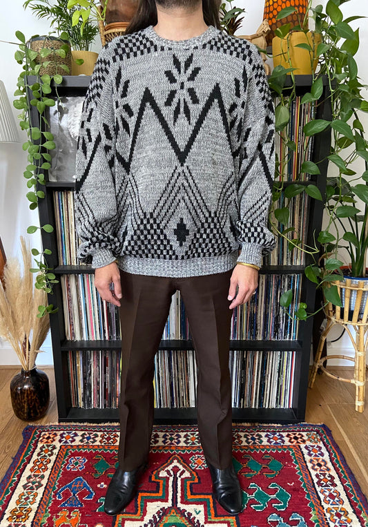 Vintage Large Grey & Black Knitted Jumper.