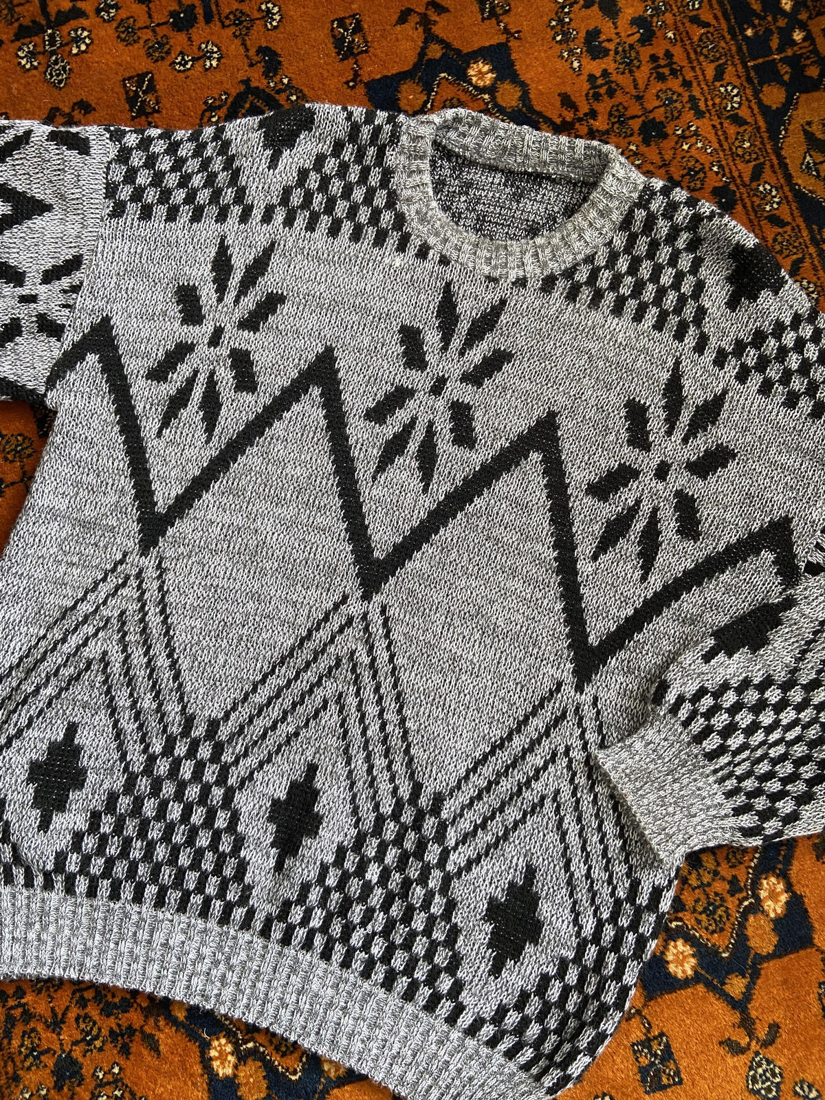 Vintage Large Grey & Black Knitted Jumper.