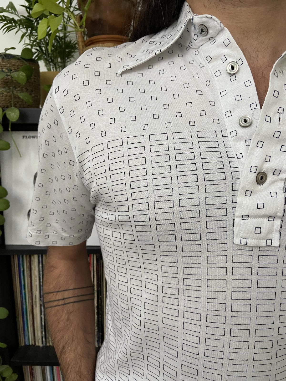 Vintage 1970s White Dagger Collar Japanese Polo Top