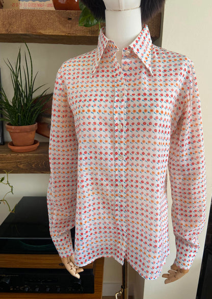 Vintage 1970s White Floral Dagger Collar Shirt