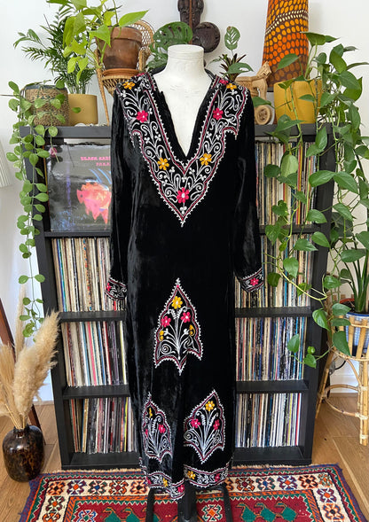 Vintage 1960s Indian Embroidered Hooded Dress