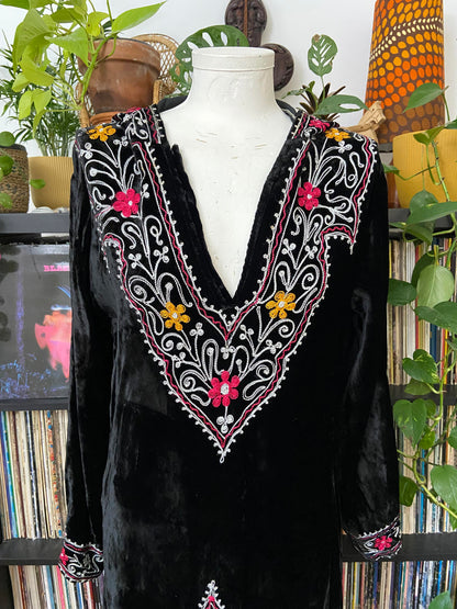 Vintage 1960s Indian Embroidered Hooded Dress