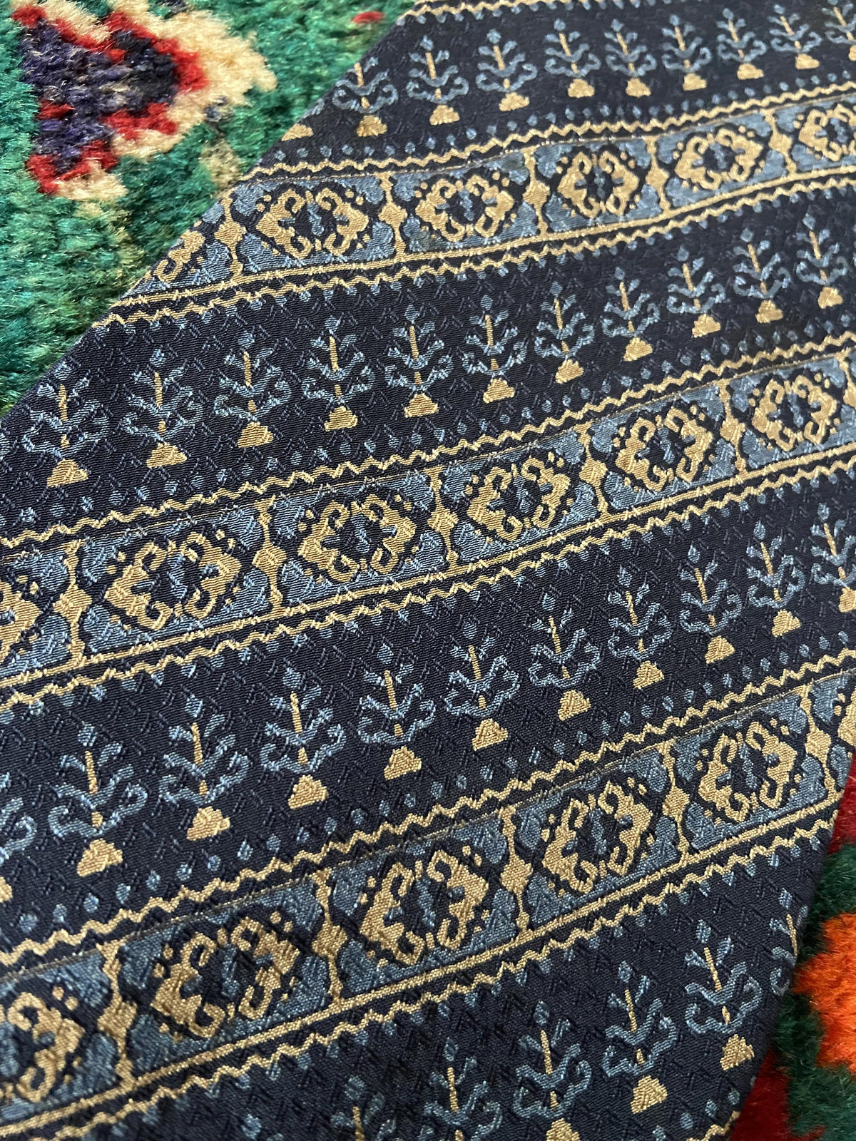 Vintage 1970s Yves Saint Laurent Silk Kipper Tie