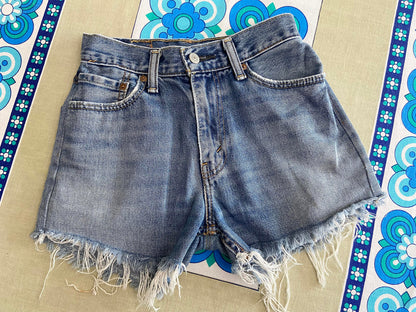 Vintage Levis 514 Denim Shorts W26