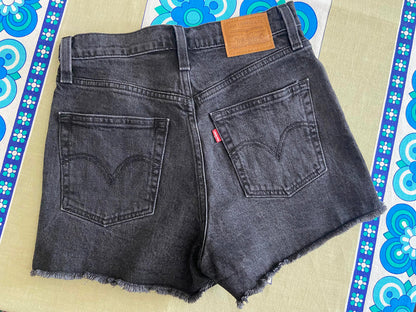 Vintage Levis Black Denim Big E Shorts W26