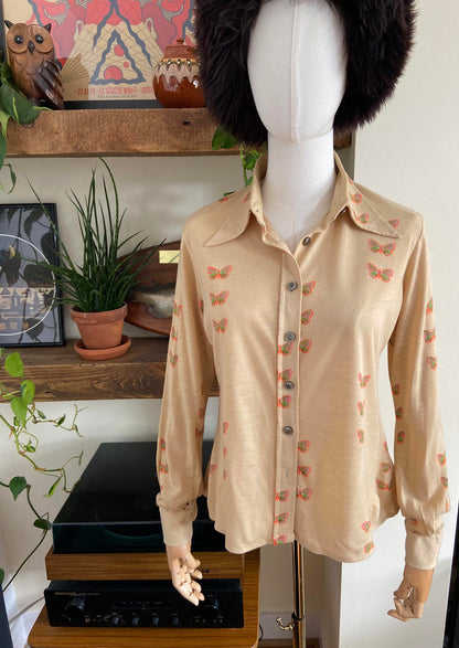 Vintage 1970s Beige Butterfly Dagger Collar Shirt