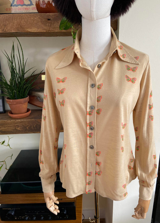 Vintage 1970s Beige Butterfly Dagger Collar Shirt
