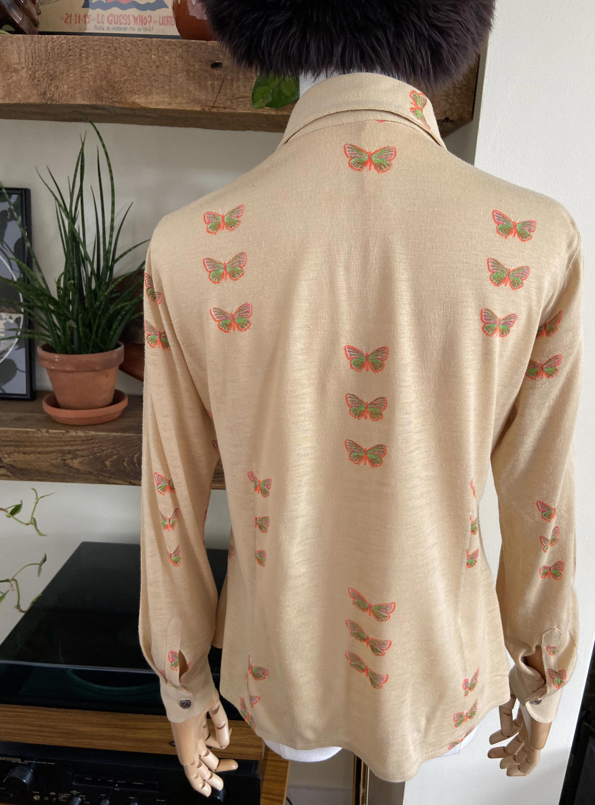 Vintage 1970s Beige Butterfly Dagger Collar Shirt