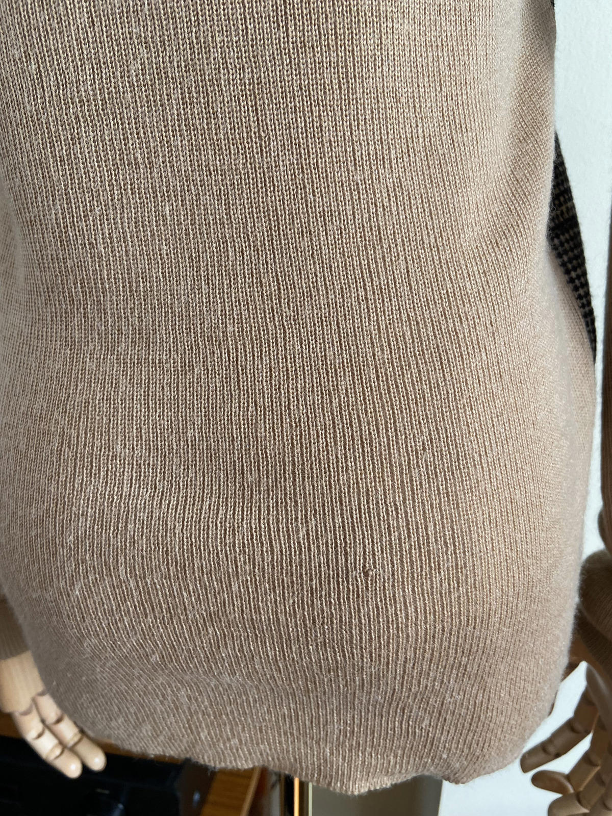 Vintage 1970s Beige Plaid Knit Sweater