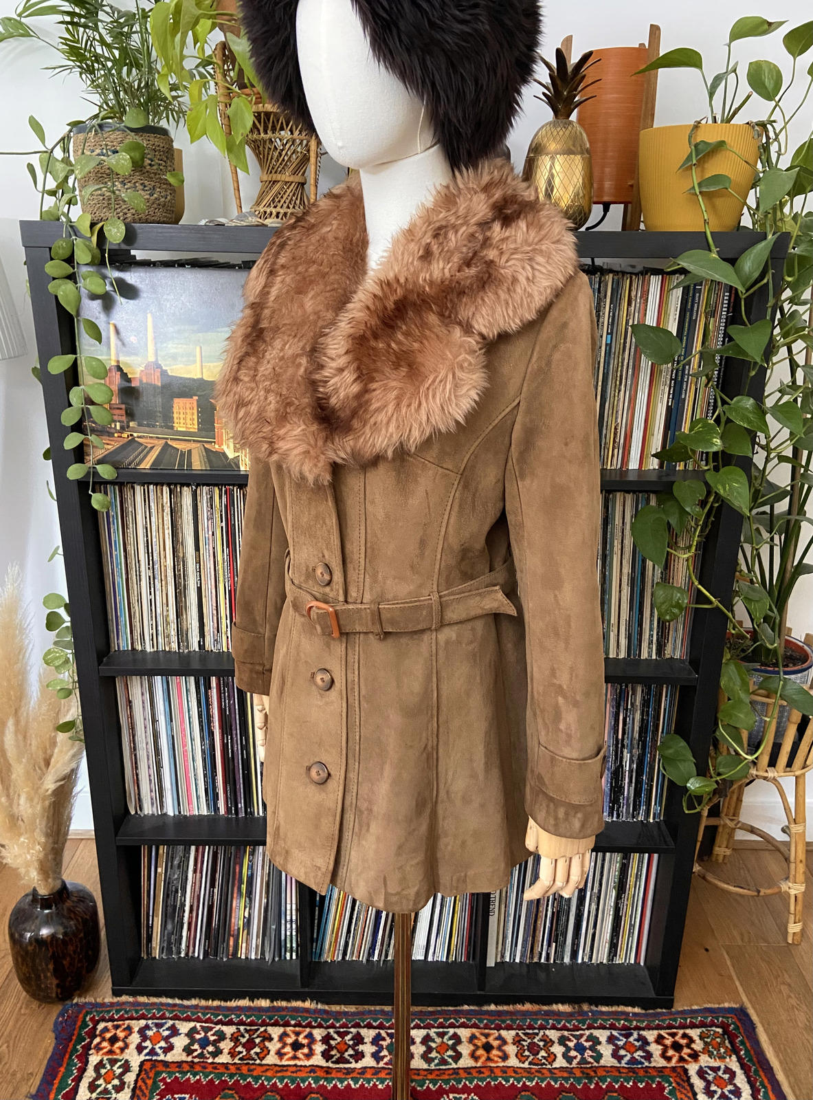 Vintage 1970s Taupe Suede Penny Lane Jacket