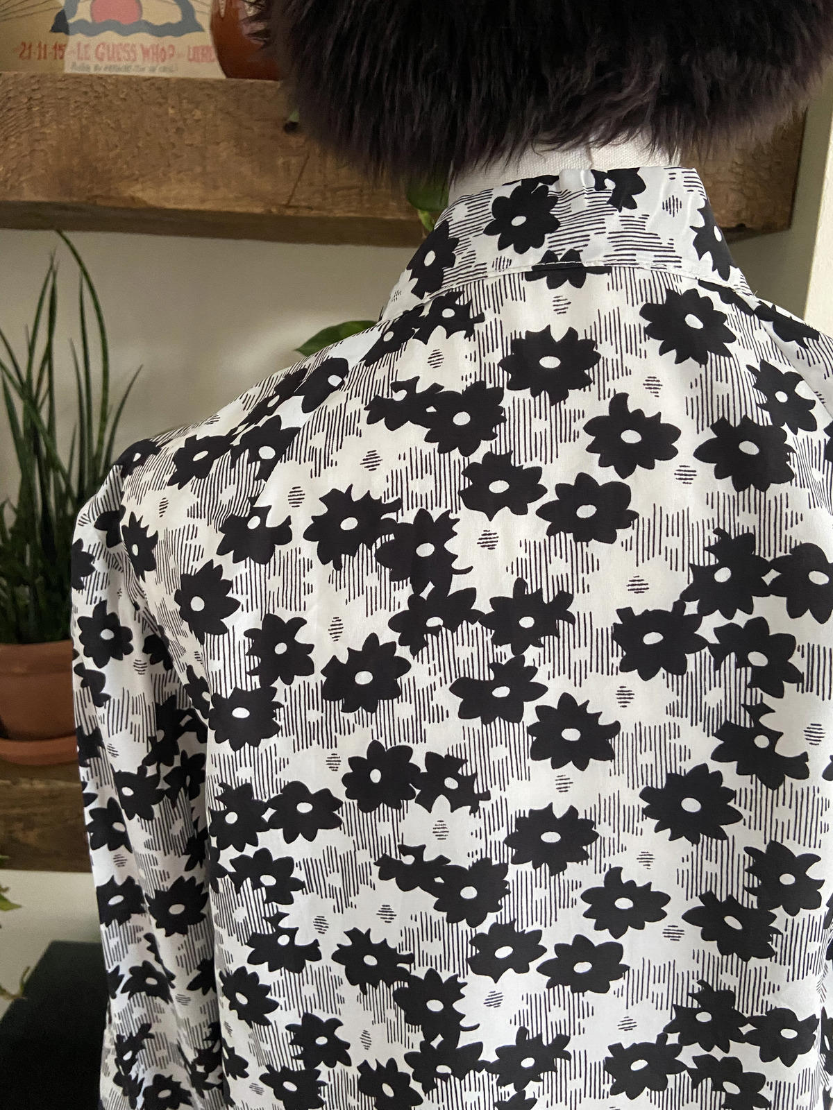 Vintage 1970s Black White Floral Shirt