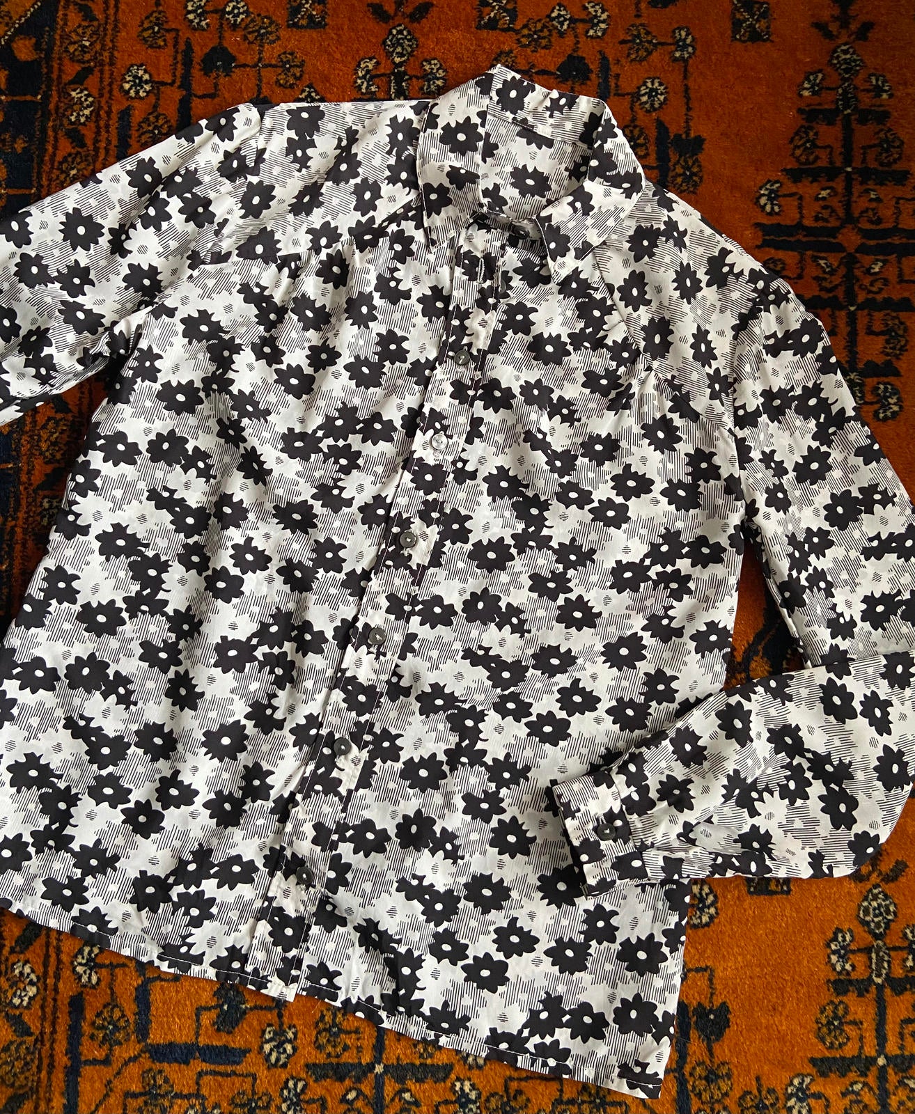 Vintage 1970s Black White Floral Shirt