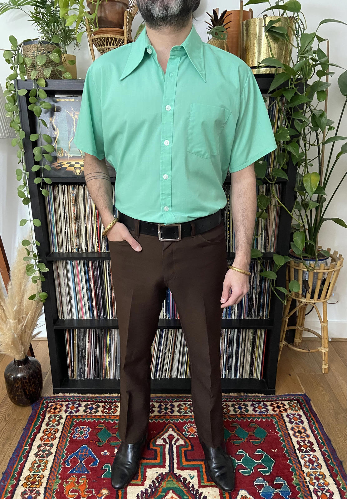 Vintage 1970s Green Dagger Collar Shirt