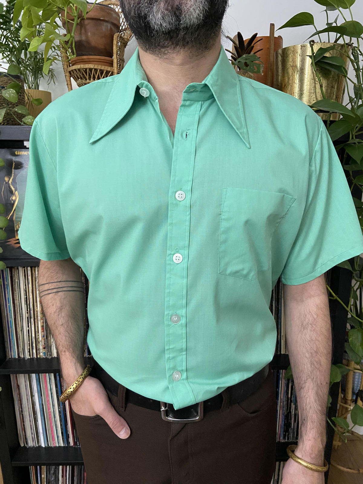 Vintage 1970s Green Dagger Collar Shirt