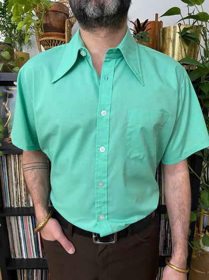 Vintage 1970s Green Dagger Collar Shirt