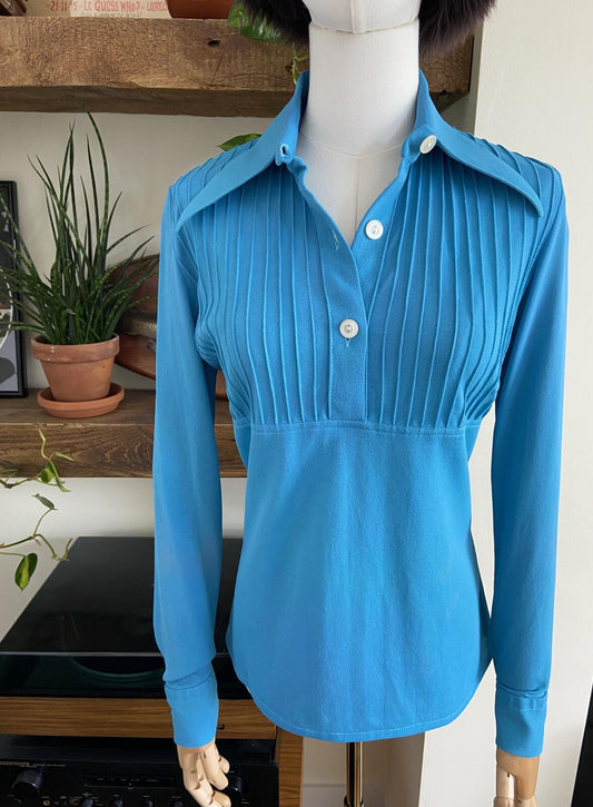 Vintage 1970s Blue Dagger Collar Top