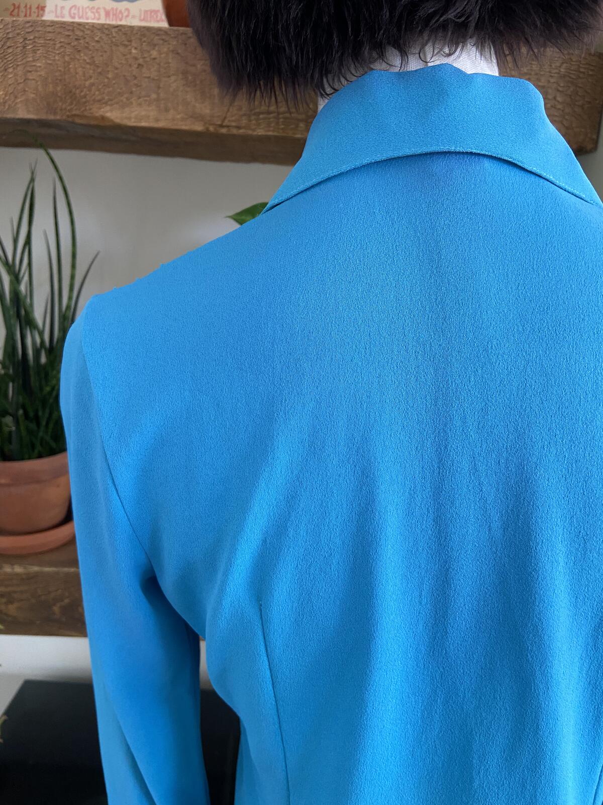 Vintage 1970s Blue Dagger Collar Top