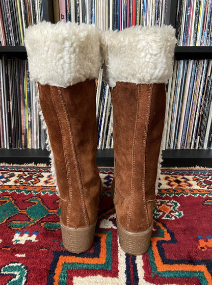 Vintage 1970s Tan Suede Sherpa Boots UK 7