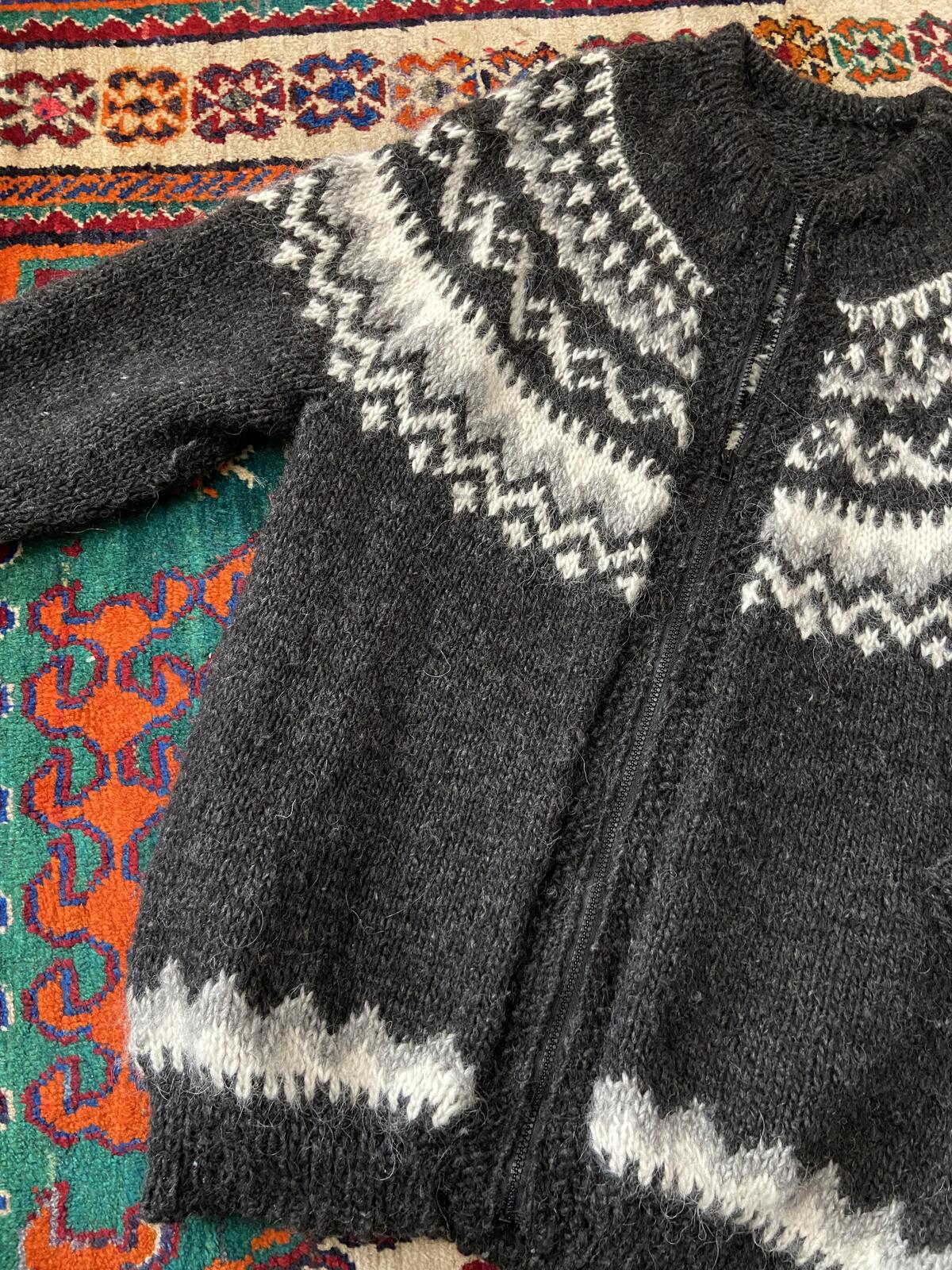 Vintage 1970s Grey Nordic Chunky Cardigan