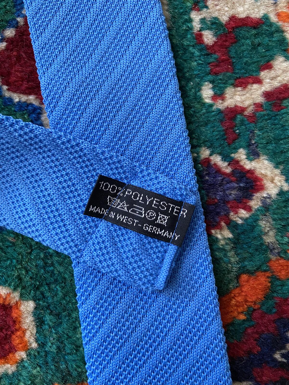 Vintage 1970s Blue Square End Tie