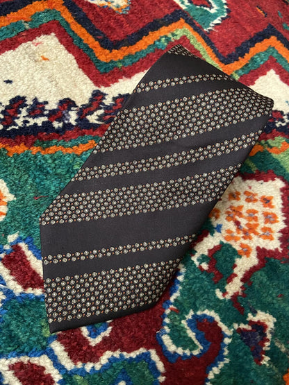 Vintage 1970s Pierre Cardin Brown Silk Kipper Tie