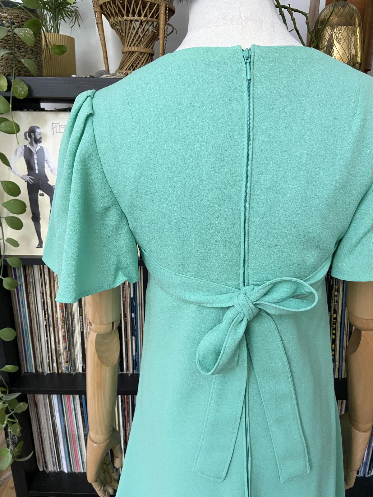 Vintage 1970s Mint Green Flutter Sleeve Mini Dress