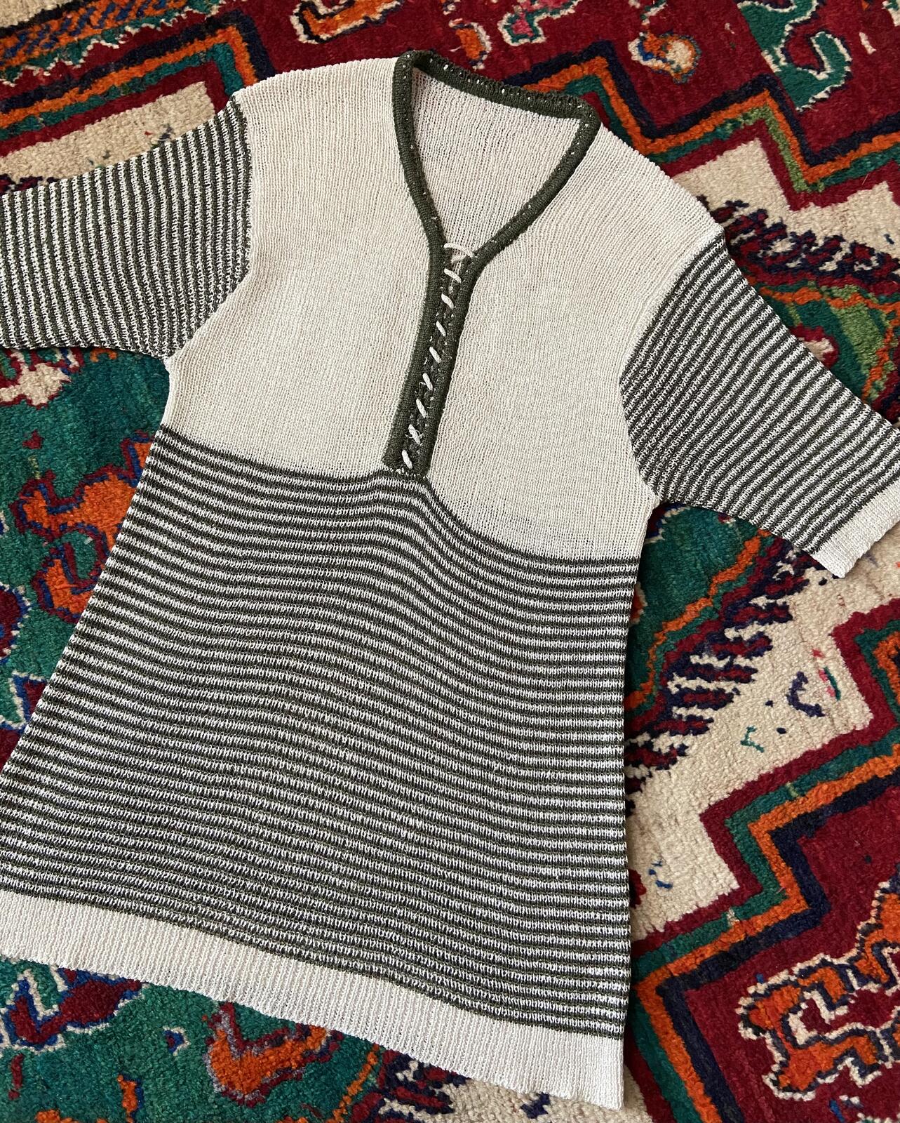 Vintage 1970s Green Cream Striped Knit Top