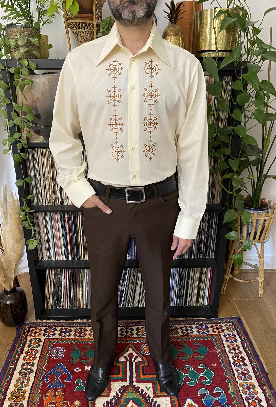 Vintage XL 1970s Beige Embroidered Shirt