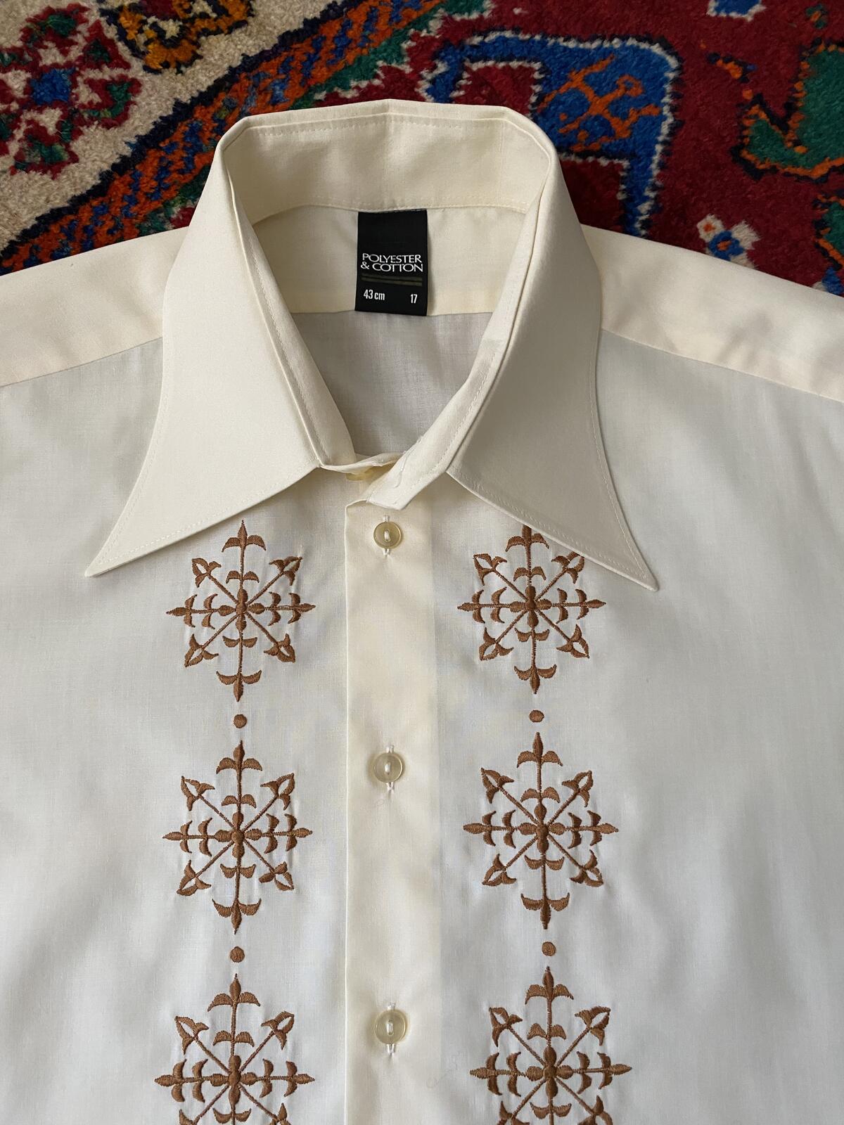 Vintage XL 1970s Beige Embroidered Shirt