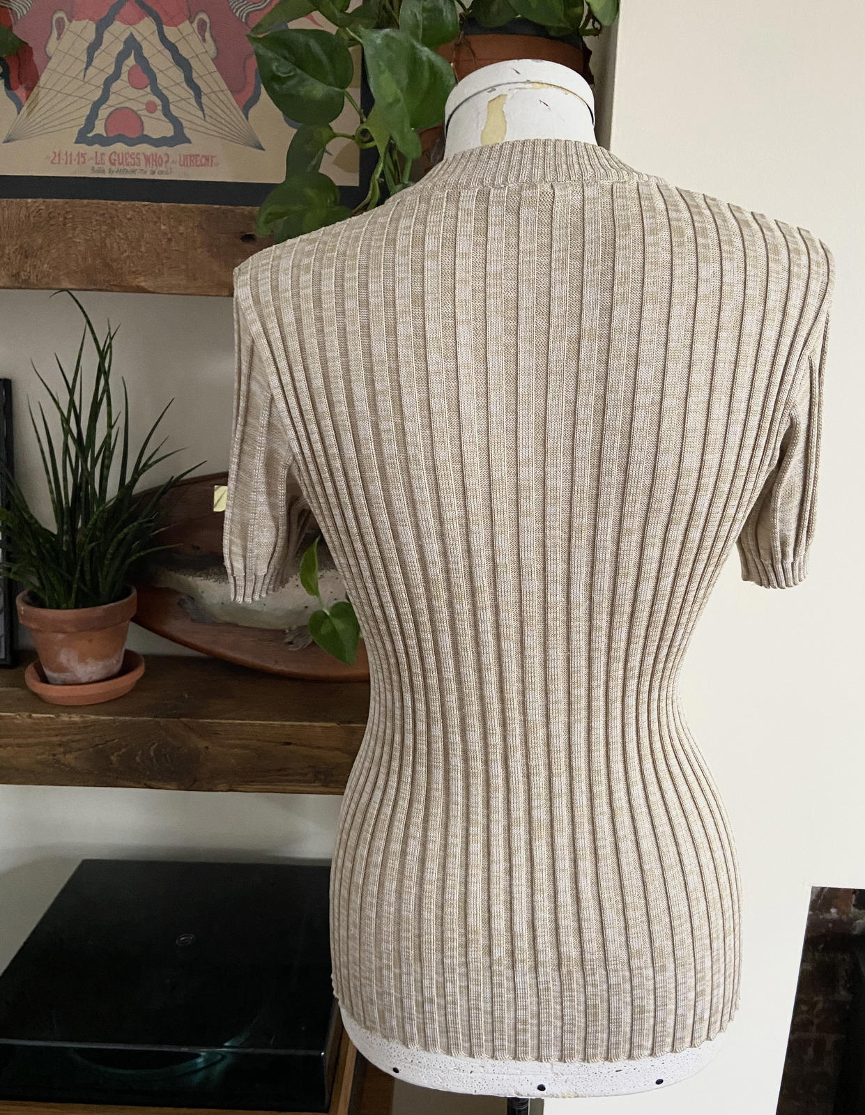 Vintage 1960s Oatmeal Ribbed Henley Top