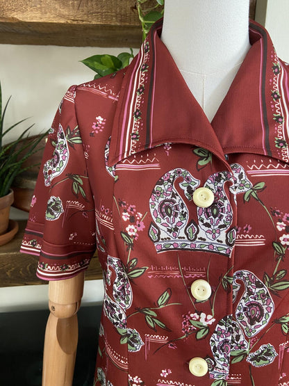 Vintage 1970s Burgundy Paisley Short Sleeved Shirt