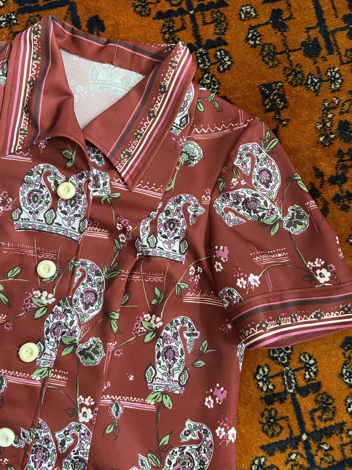Vintage 1970s Burgundy Paisley Short Sleeved Shirt