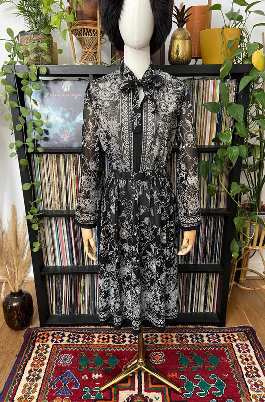 Vintage 1970s Black White Pussybow Dress
