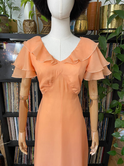 Vintage 1970s Peach V-Neck Maxi Dress